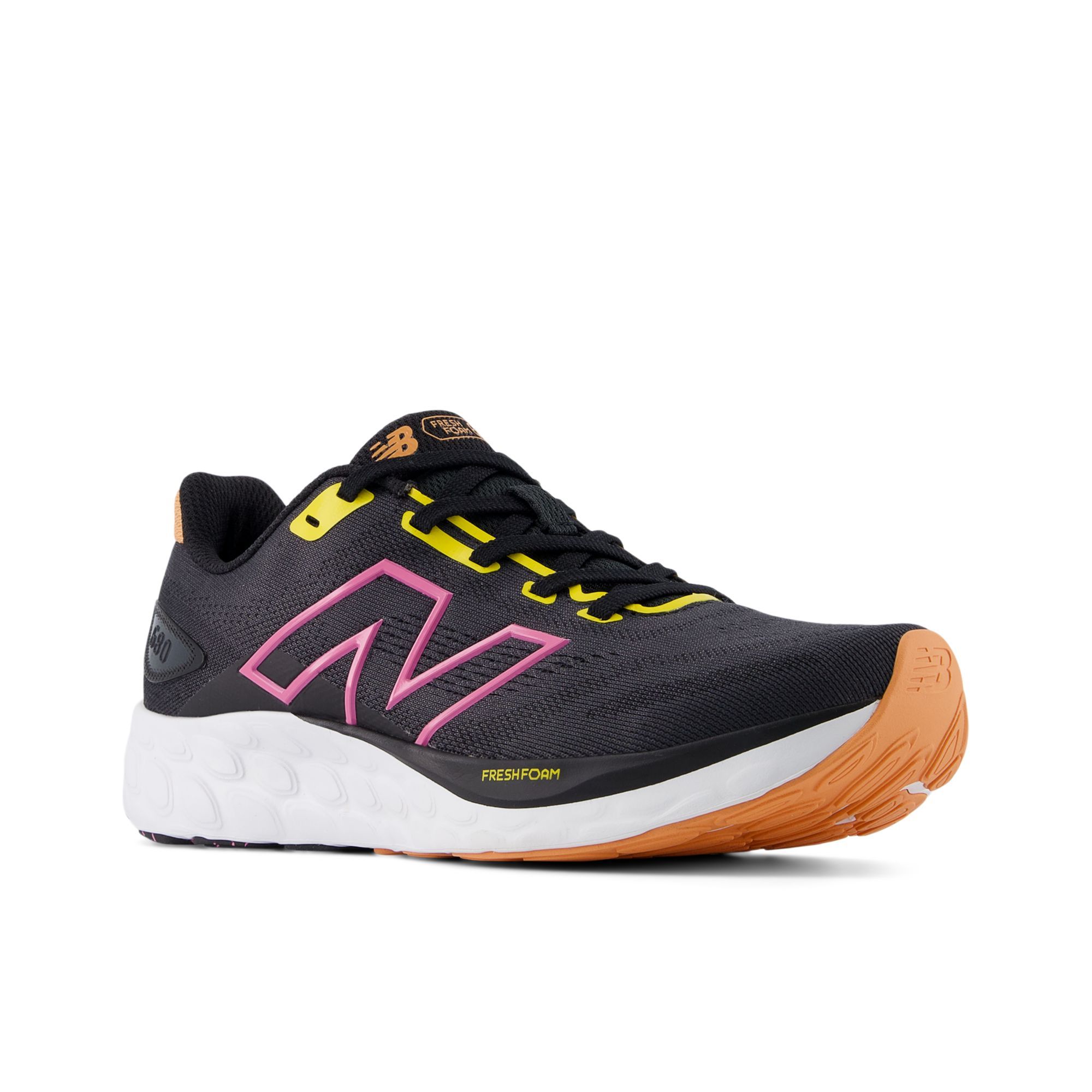 New Balance Fresh Foam 680 v8 - Black / Pink