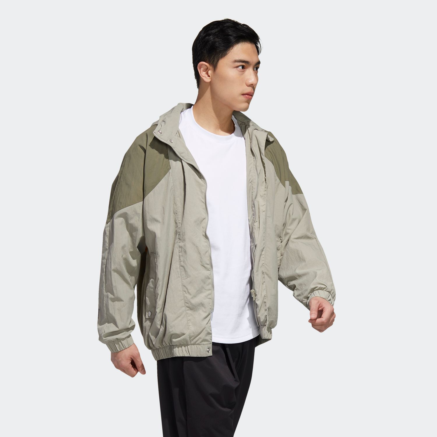 adidas Must Haves Woven Jacket - Feather Grey