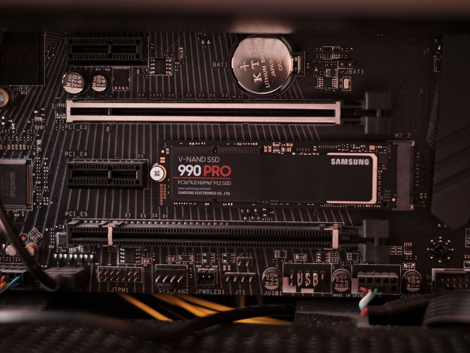  SSD SAMSUNG 990 PRO 2TB V-NAND M.2 PCIe Gen 4.0x4 NVMe 2.0 ( MZ-V9P2T0B/AM ) 