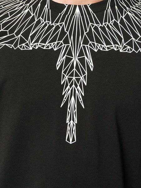 Phông Marcelo Burlon Đen Cánh 3D