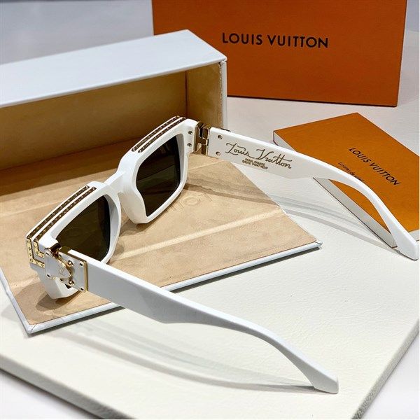 Kính Louis Vuitton Trắng Z1166 W 1.1 Millionaires