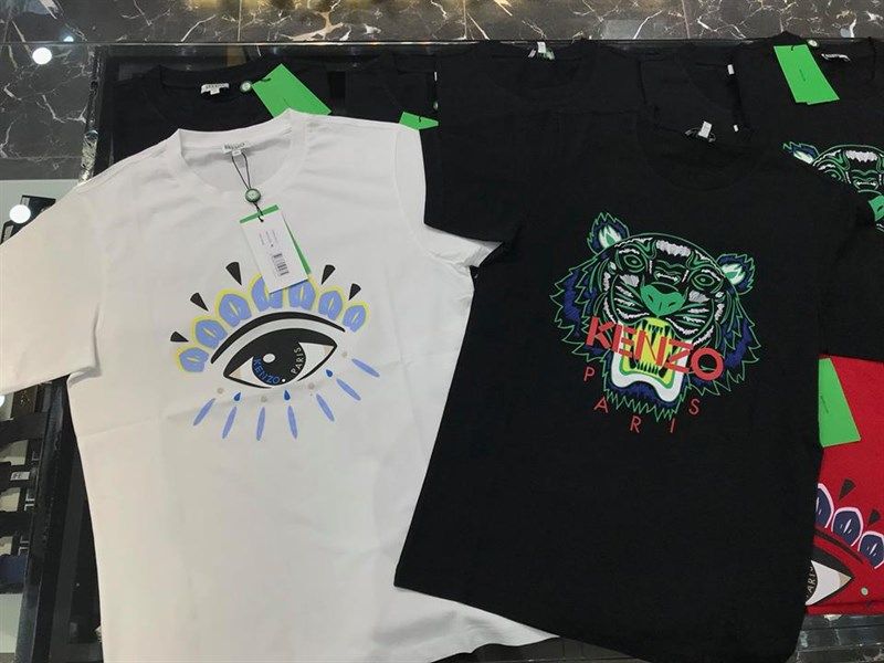 Phông Kenzo Trắng In Mắt Xanh