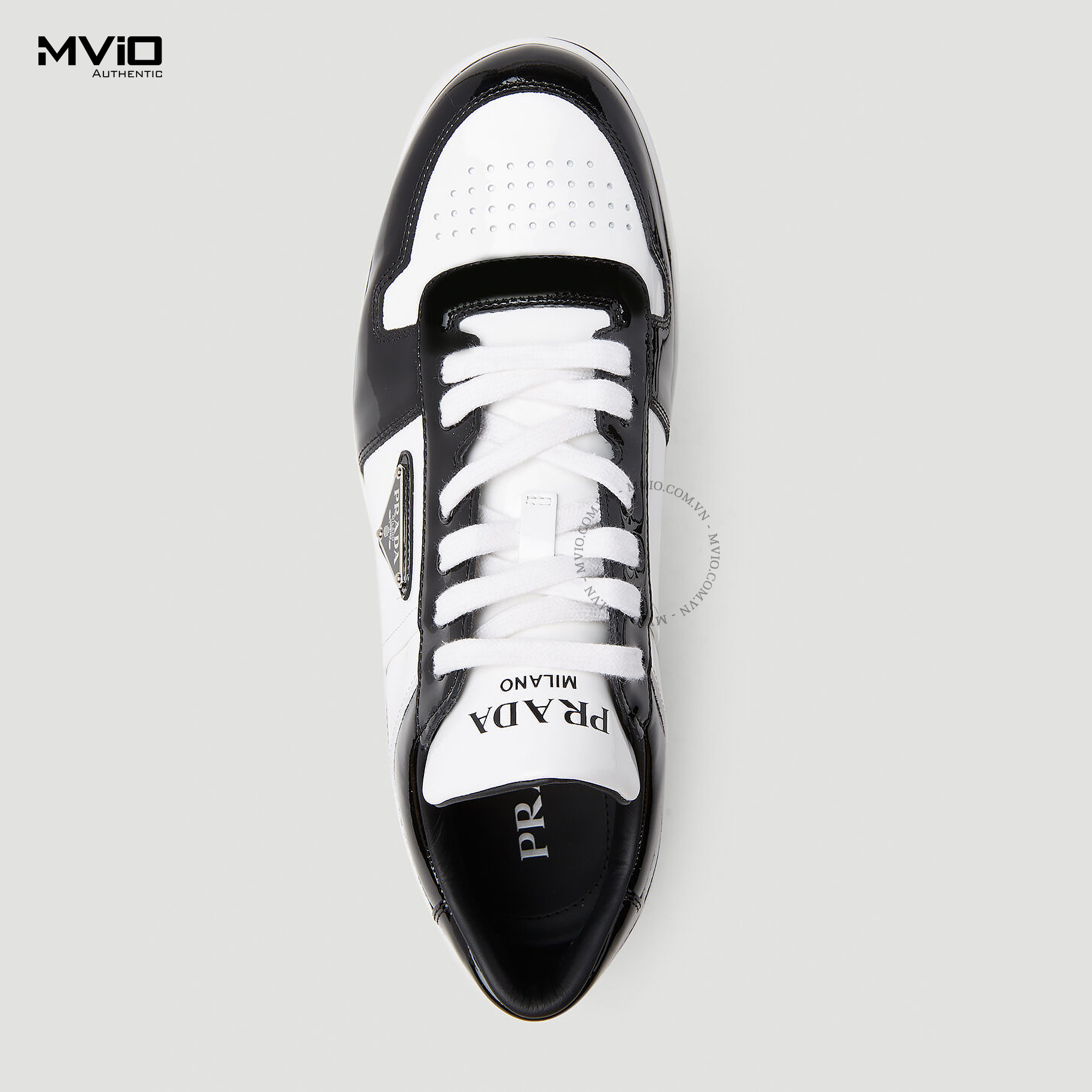 Sneaker Prada Đen Trắng Bóng 2EE304
