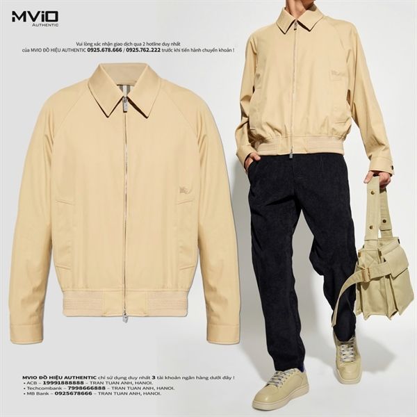 Khoác Burberry Be Cổ Bẻ Khoá Zip Logo Thêu 8093199 B8626