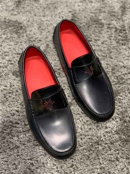 Moca Dior Đen Khắc Ong L018E