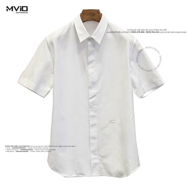 Sơ Mi Dior Trắng Cộc Tay Vân Thêu Nhỏ Logo CD Bụng