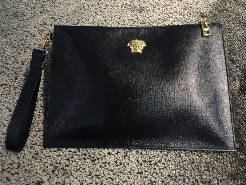 Clutch Versace Đen 23 X 32