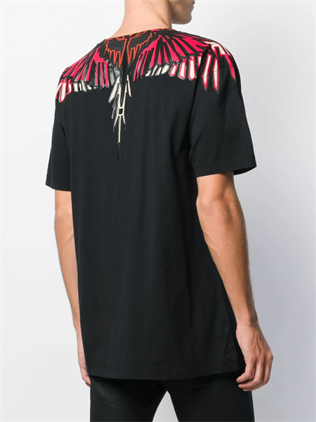 Phông Marcelo Burlon Đen Cánh Cao Su Đỏ Cmaa018F190010051088