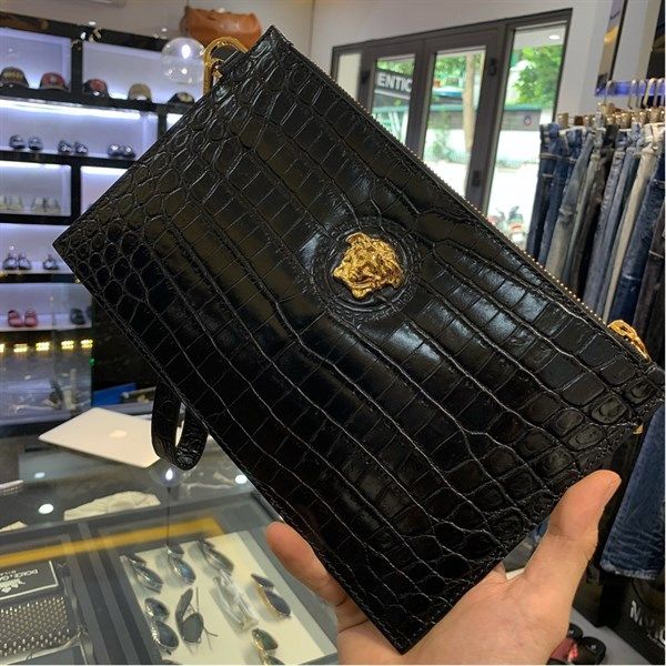 Clutch Versace Đen Da Sấu D410H