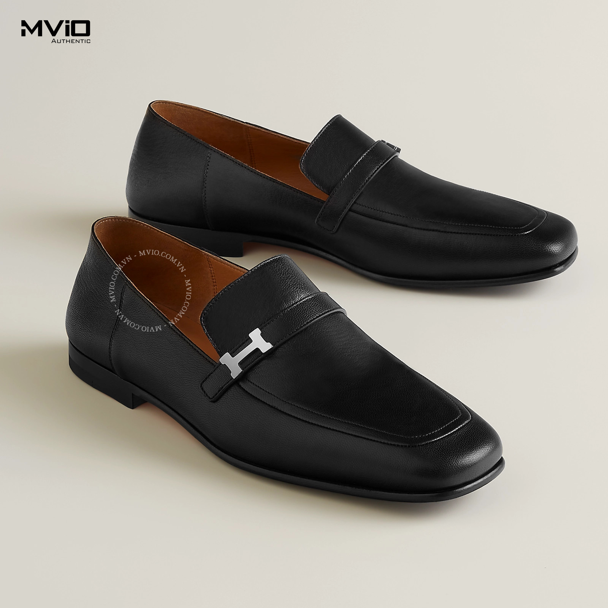 Loafer Hermes Đen Logo H Lệch Sliver H231992ZA02400