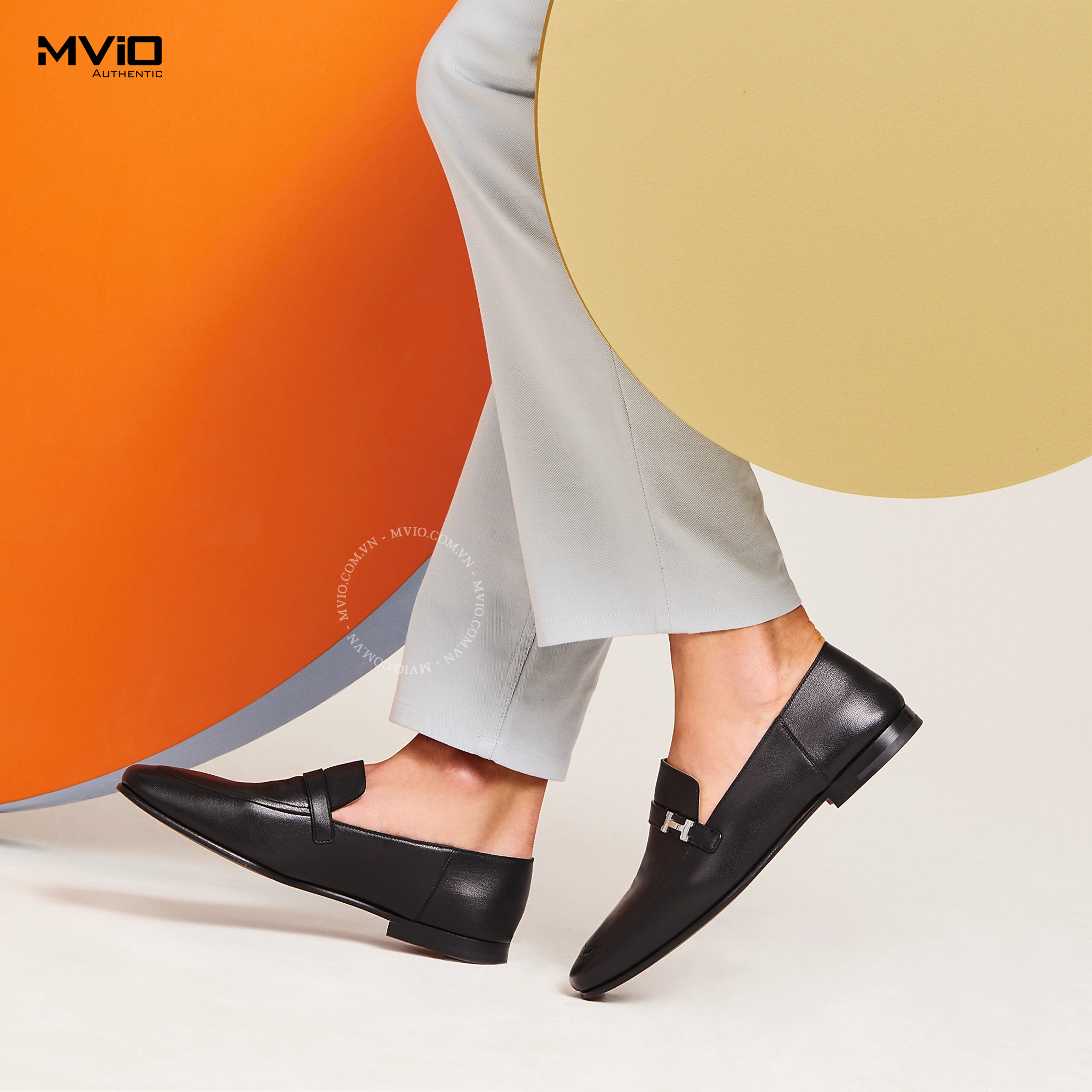 Loafer Hermes Đen Logo H Lệch Sliver H231992ZA02400