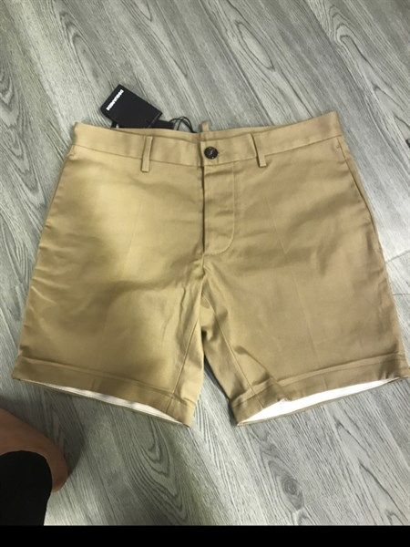 Short Dsquared2 Vàng Bò