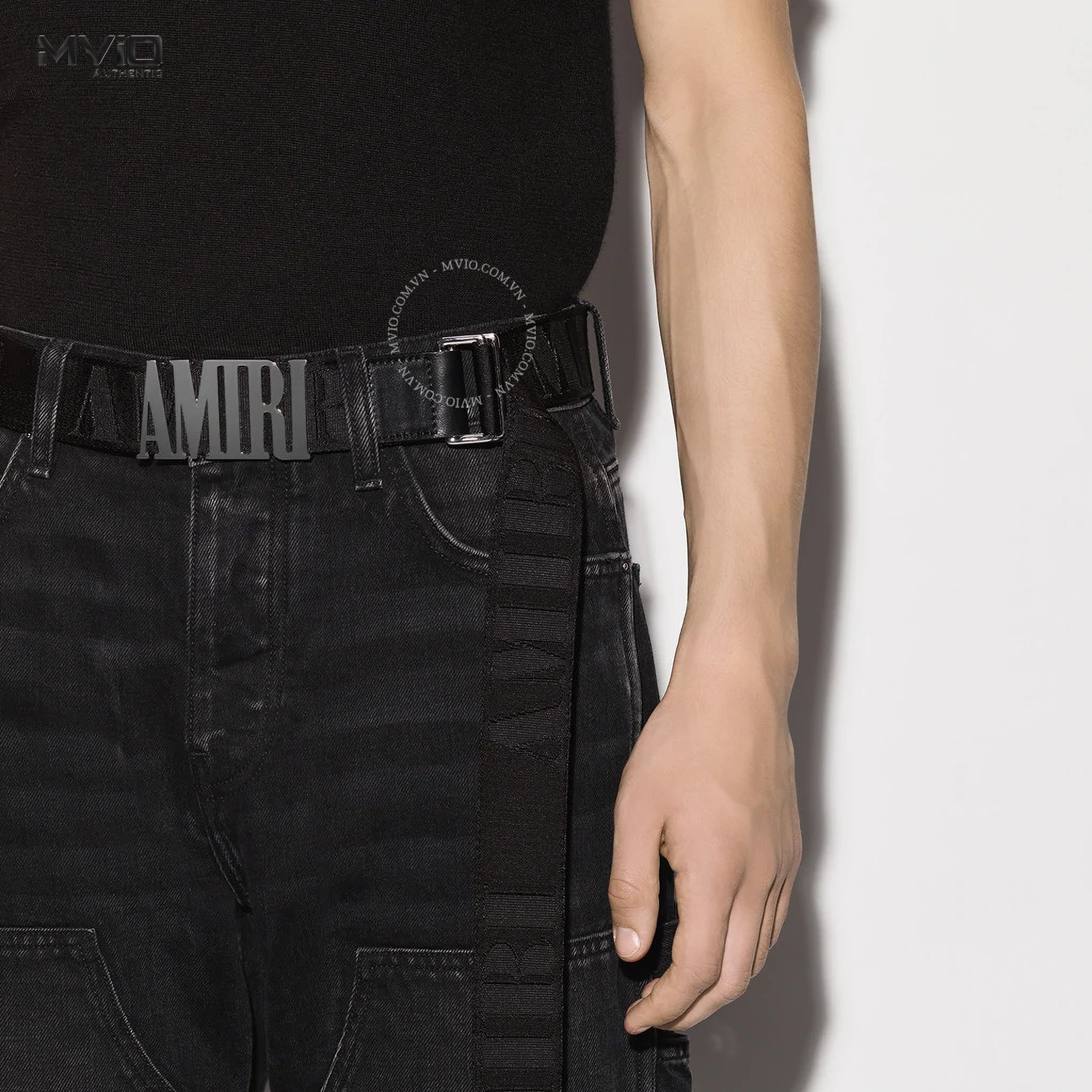 BELT AMIRI ĐEN VẢI MẶT KHÓA KIM LOẠI BẠC PS22MAL02 006
