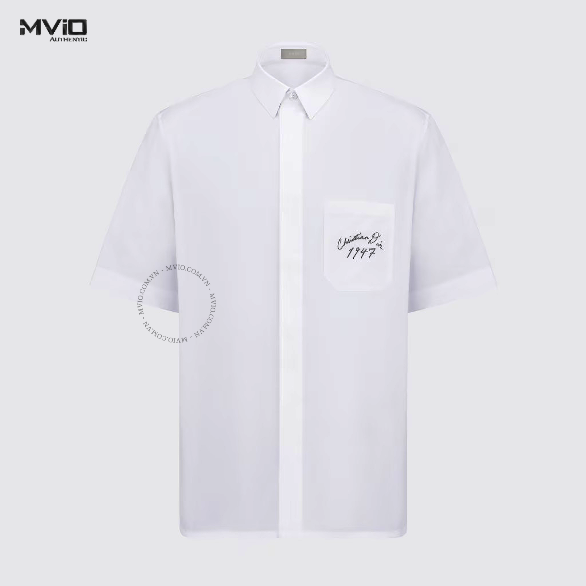 SƠ MI DIOR CỘC TAY TRẮNG CHỮ TÚI NGỰC 1947 493C521A1581 003