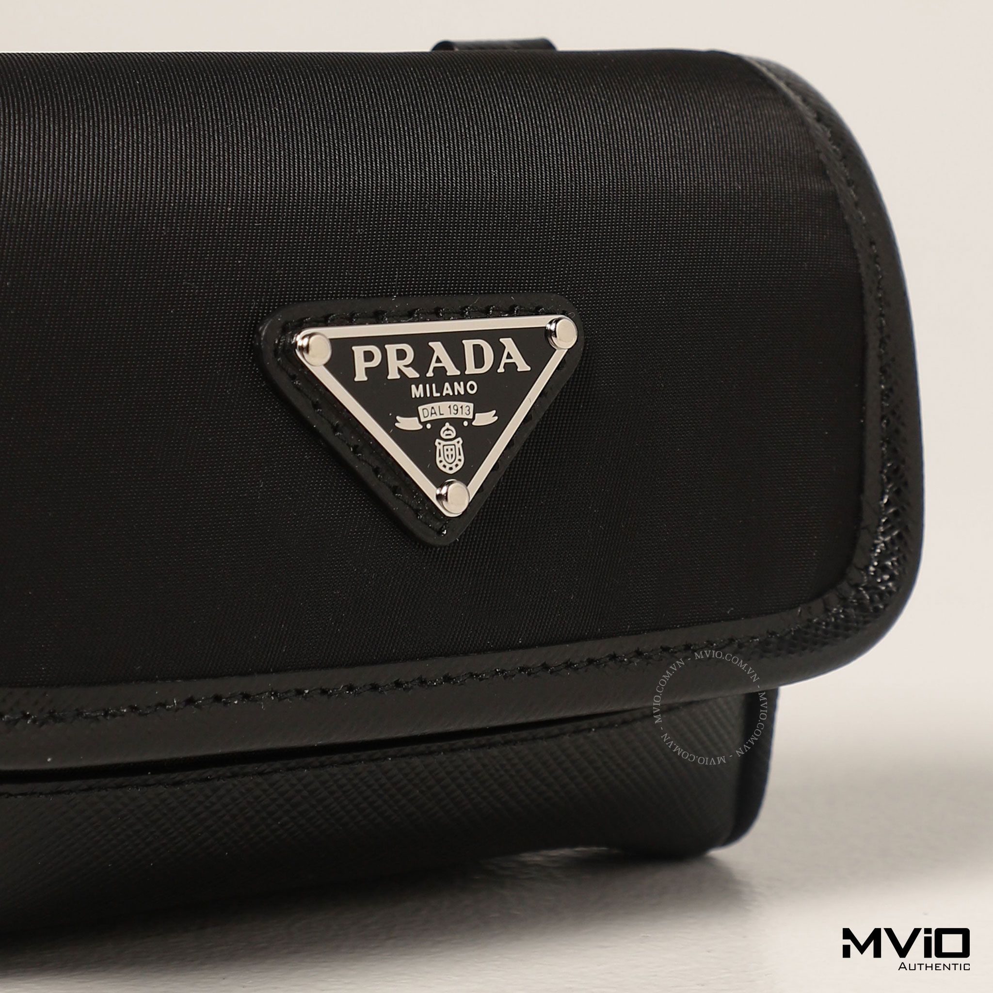 Túi Prada Đeo Chéo Mini Vải Dù 212197FAV000002