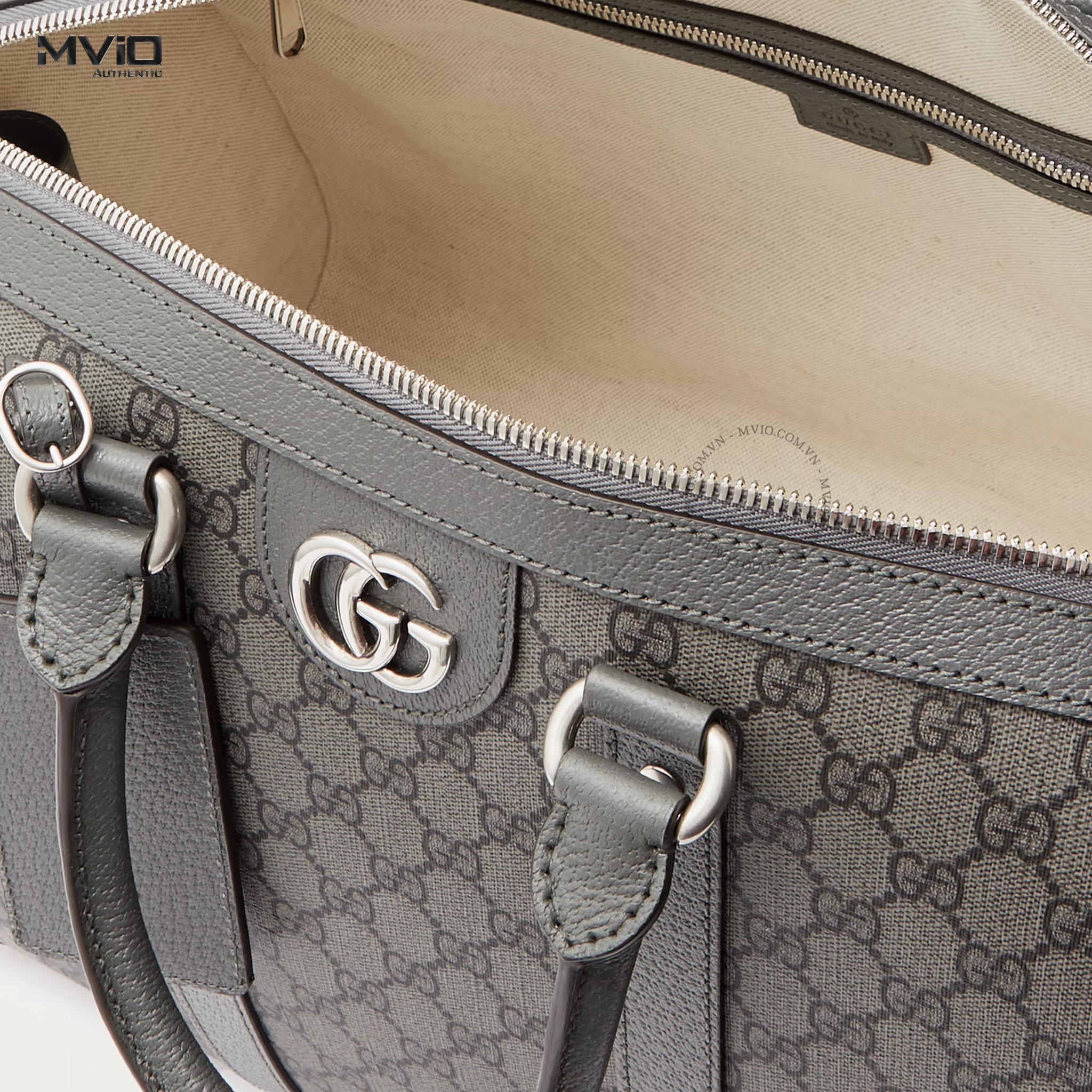 TÚI GUCCI XÁM OPHIDIA DUFFLE HỌA TIẾT MONOGRAM GG 724642 UULHK 8576