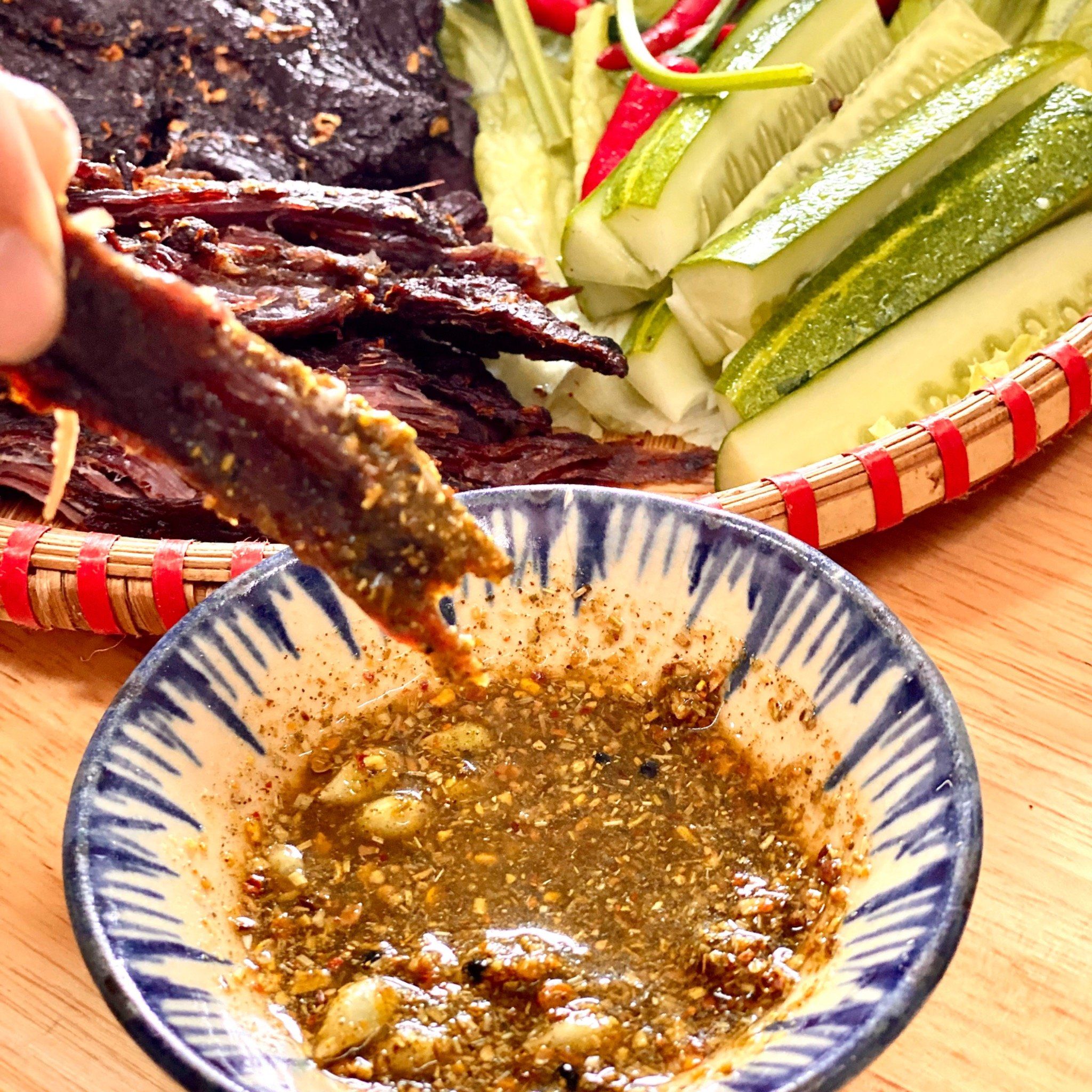 Khô Bò sấy Tây Bắc (Bò gác bếp) - tặng kèm mắc khén