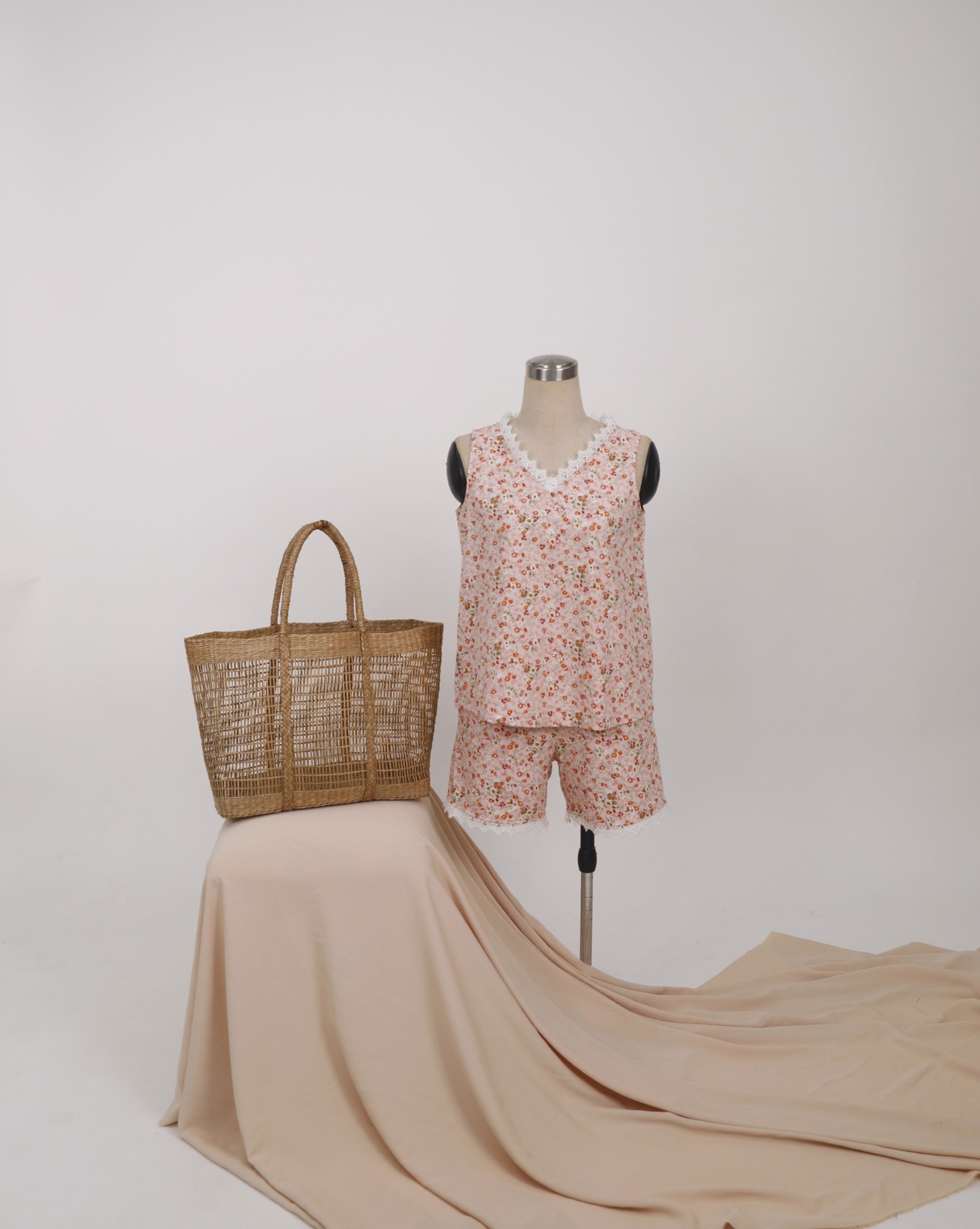 8. Bộ phối ren màu hồng đào - Saii Studio