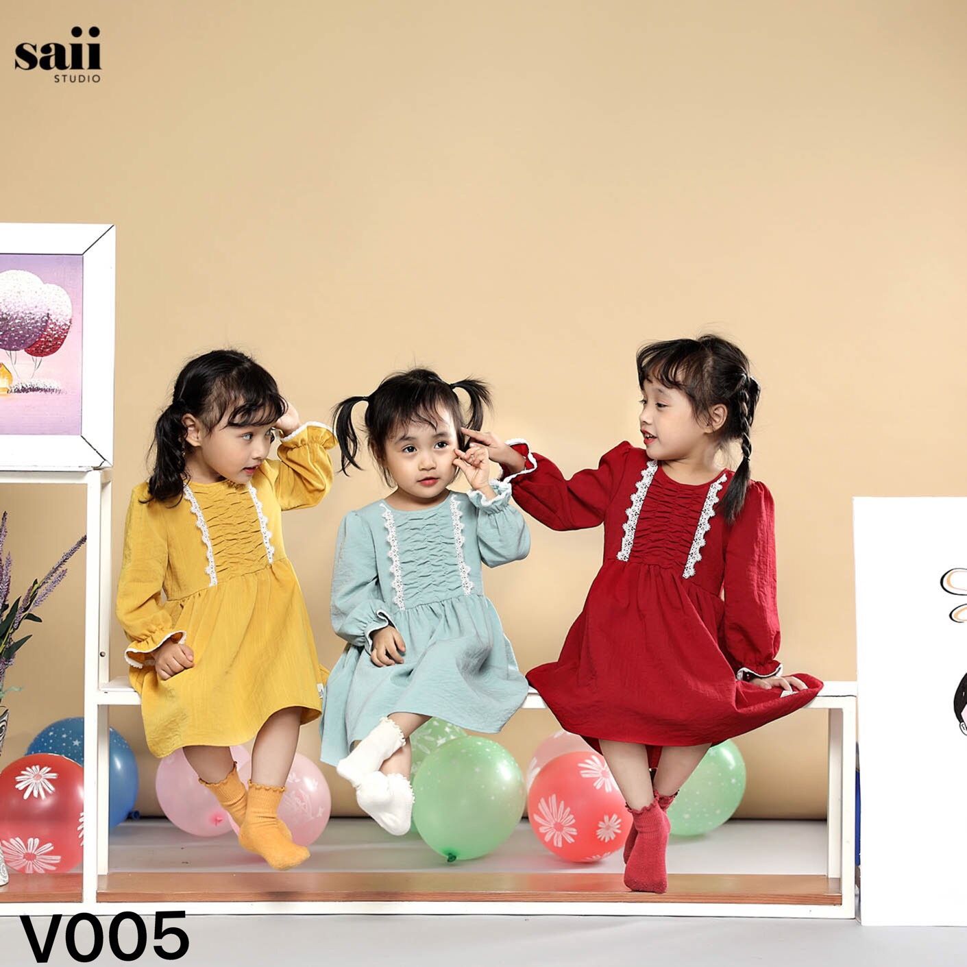 Váy cổ tròn nhún ngực, tay bồng - V005