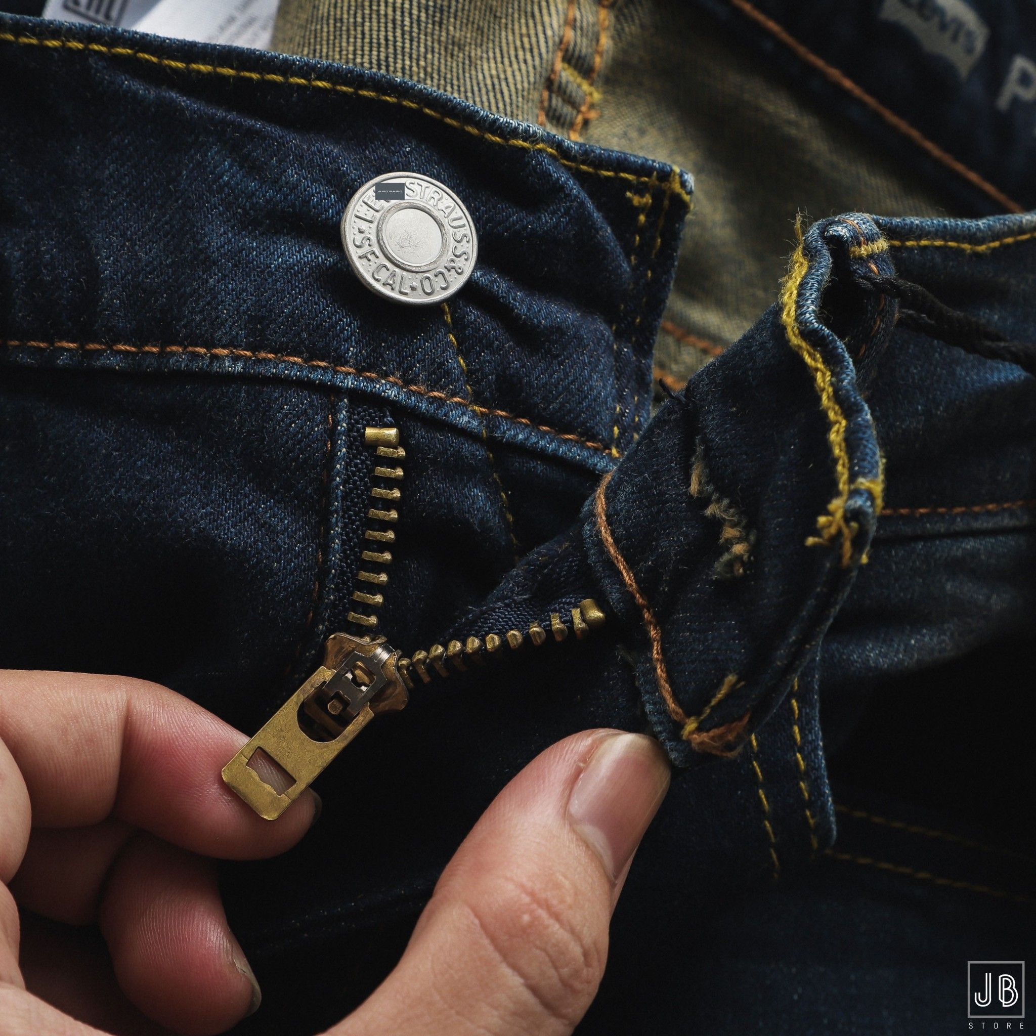 Quần Jean LVIS 1054 /1M/ QJL11