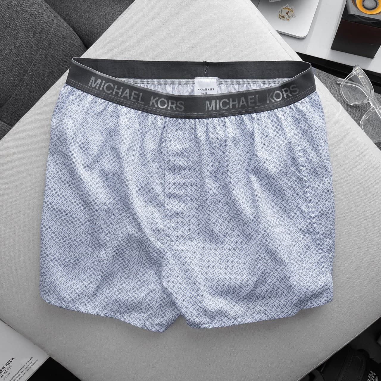 Quần Short MICHAEL KORS / 8M / QSMK1