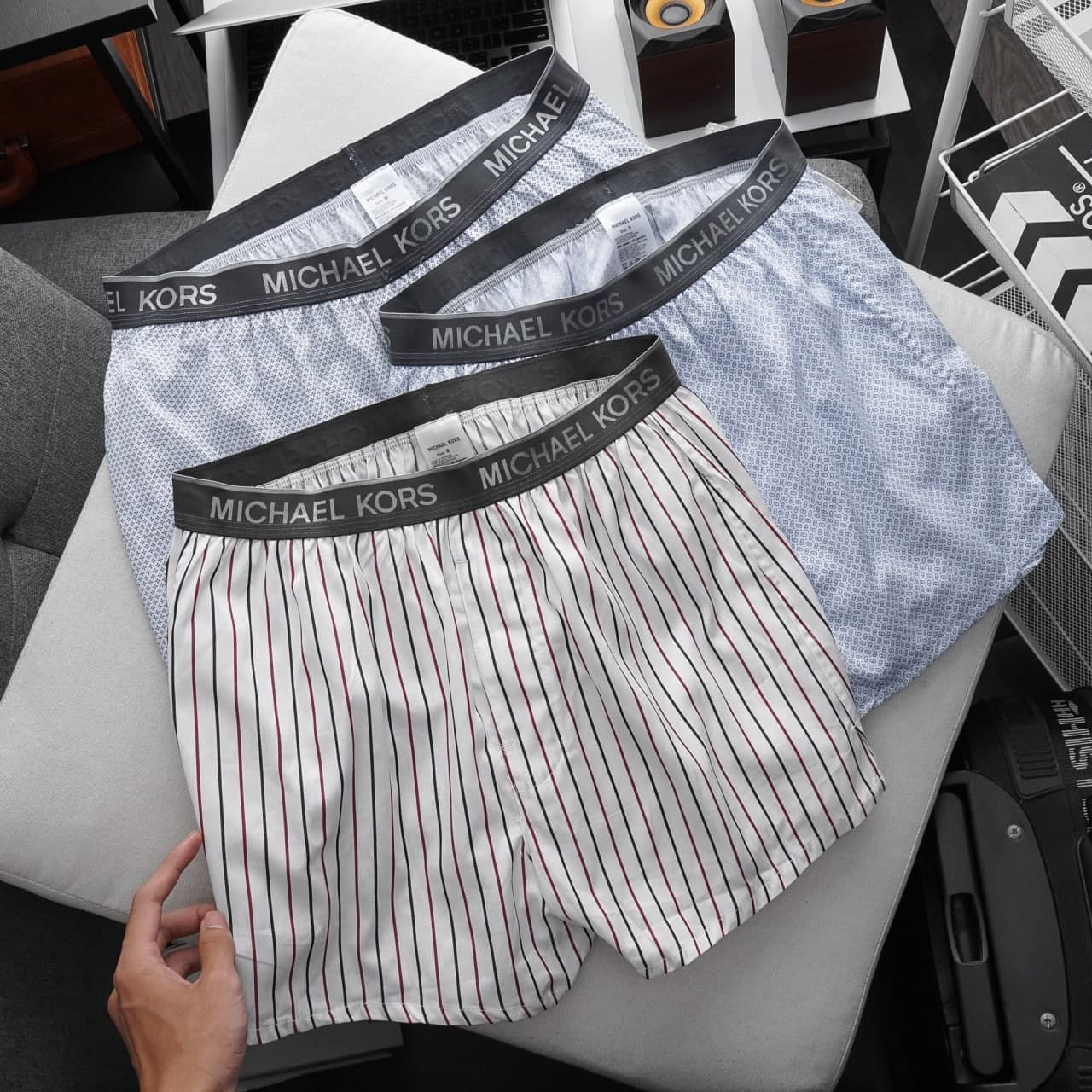 Quần Short MICHAEL KORS / 8M / QSMK1