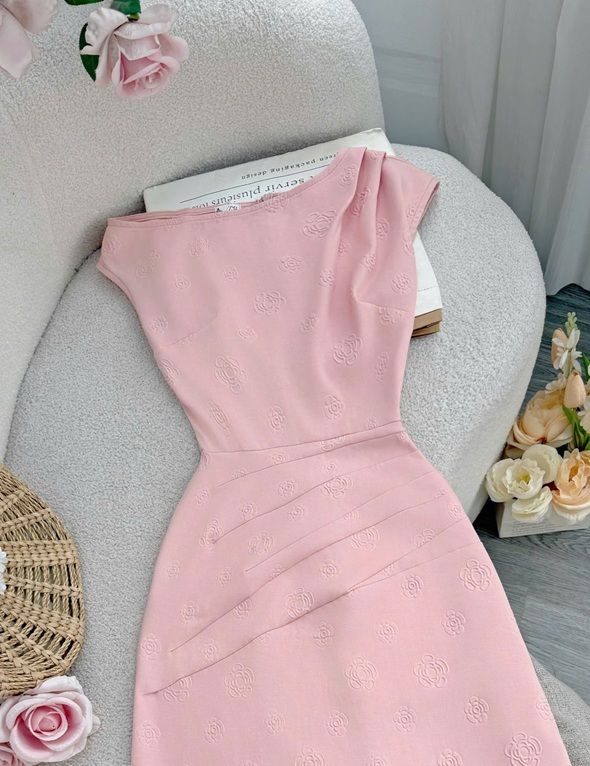 Váy Bố Dập Hoa Hở Bên Vai Phù Hợp Đi Chơi Thiết Kế TuTu Store Dành Cho Nữ -Mã D1073