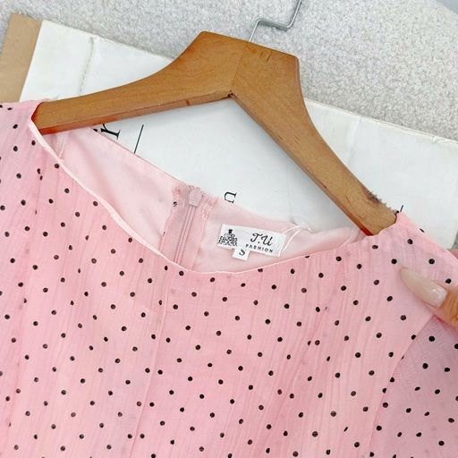 Đầm Tơ Nhăn Chấm Bi Thiết Kế TuTu Store Phù Hợp Đi Chơi Dành Cho Nữ - Mã D1165
