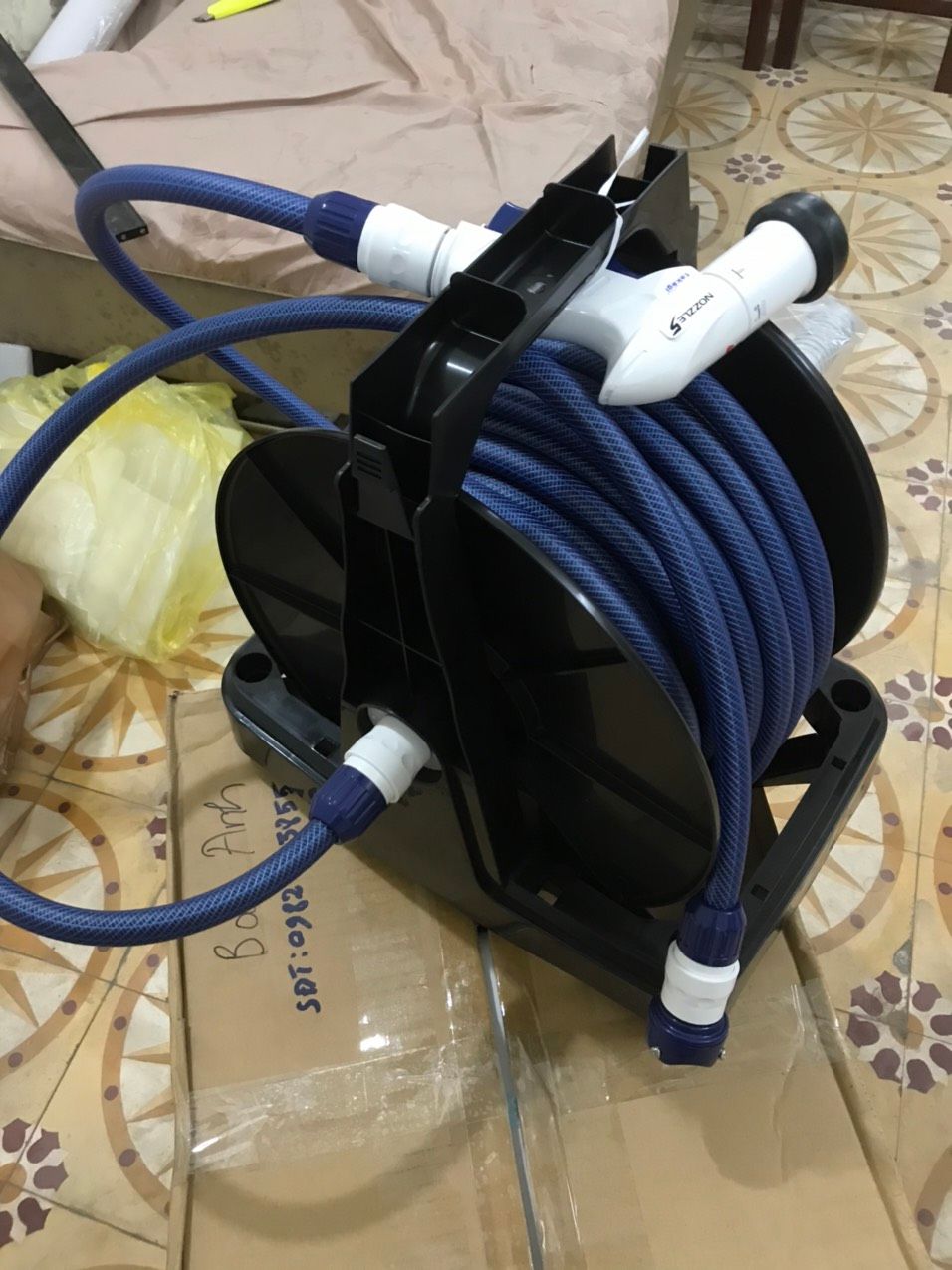 Vòi tưới cây Takagi RC330TNB DẠNG HỘP CUỐN (30m)