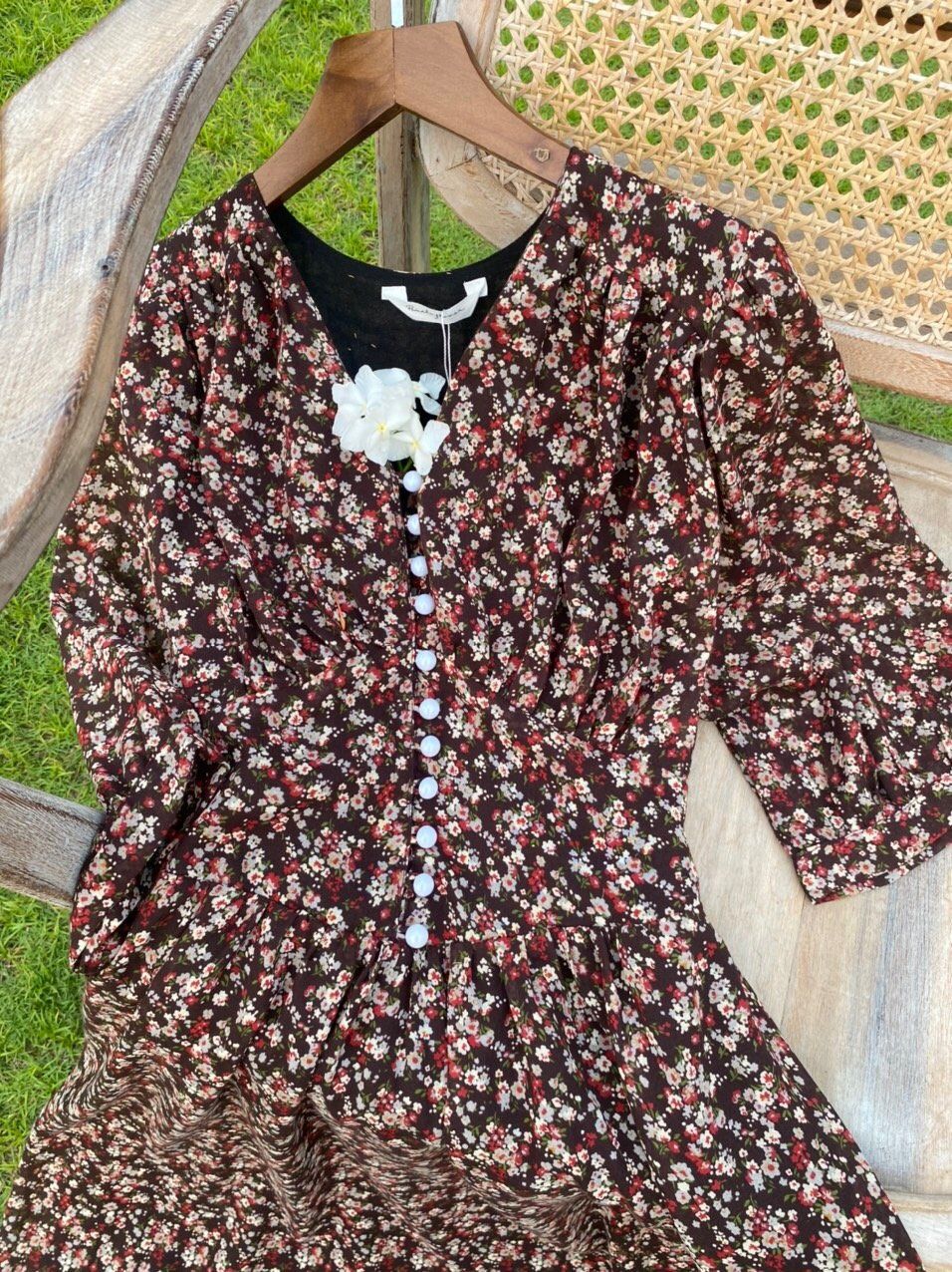 Melina Dress - Đầm voan in hoa có cúc - D01
