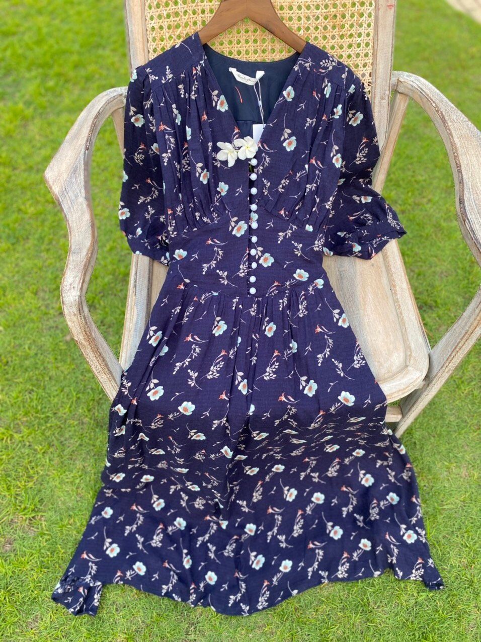 Melina Dress - Đầm voan in hoa có cúc - D01