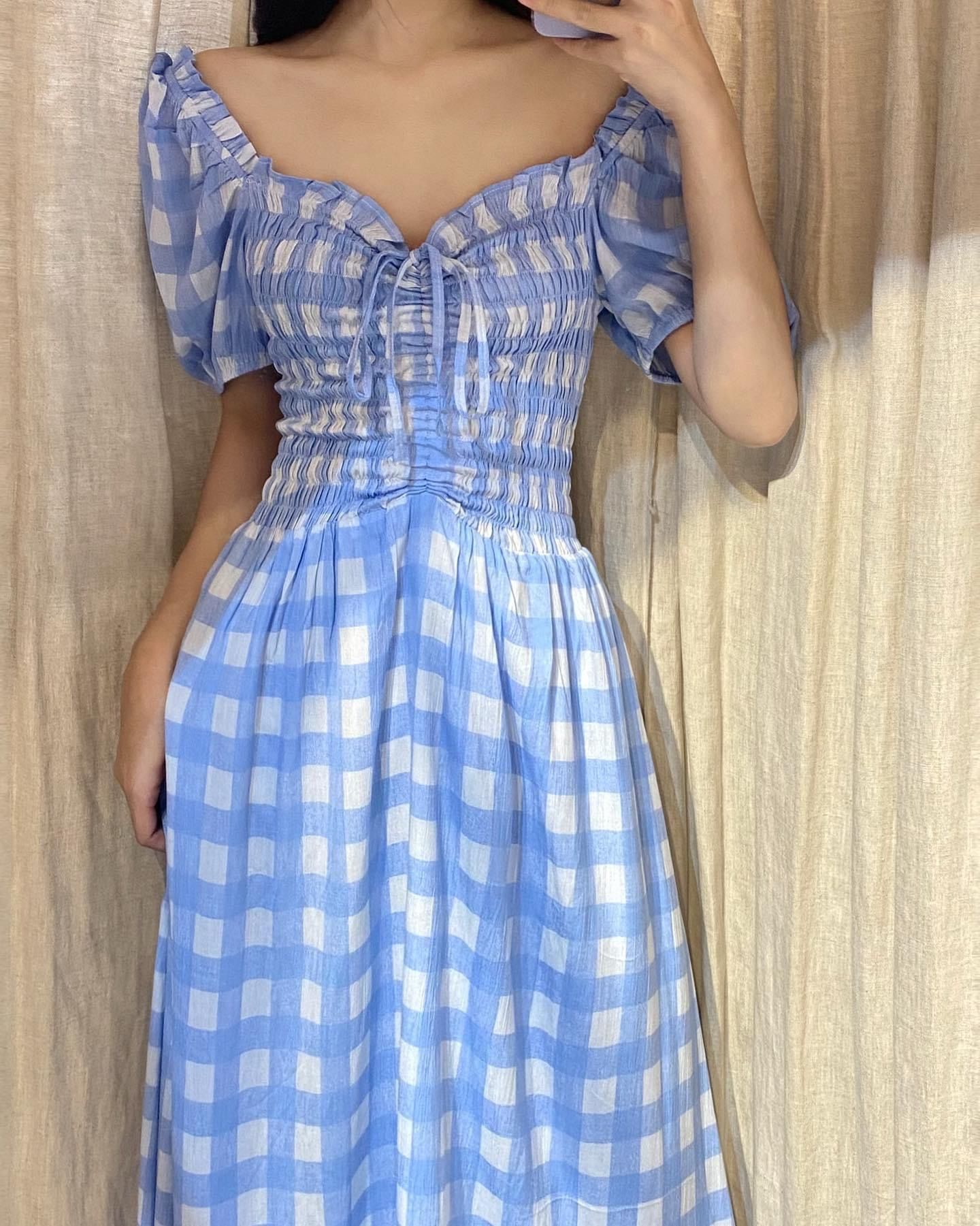 Chloe Dress - Đầm nhún ngực caro trắng xanh - D15