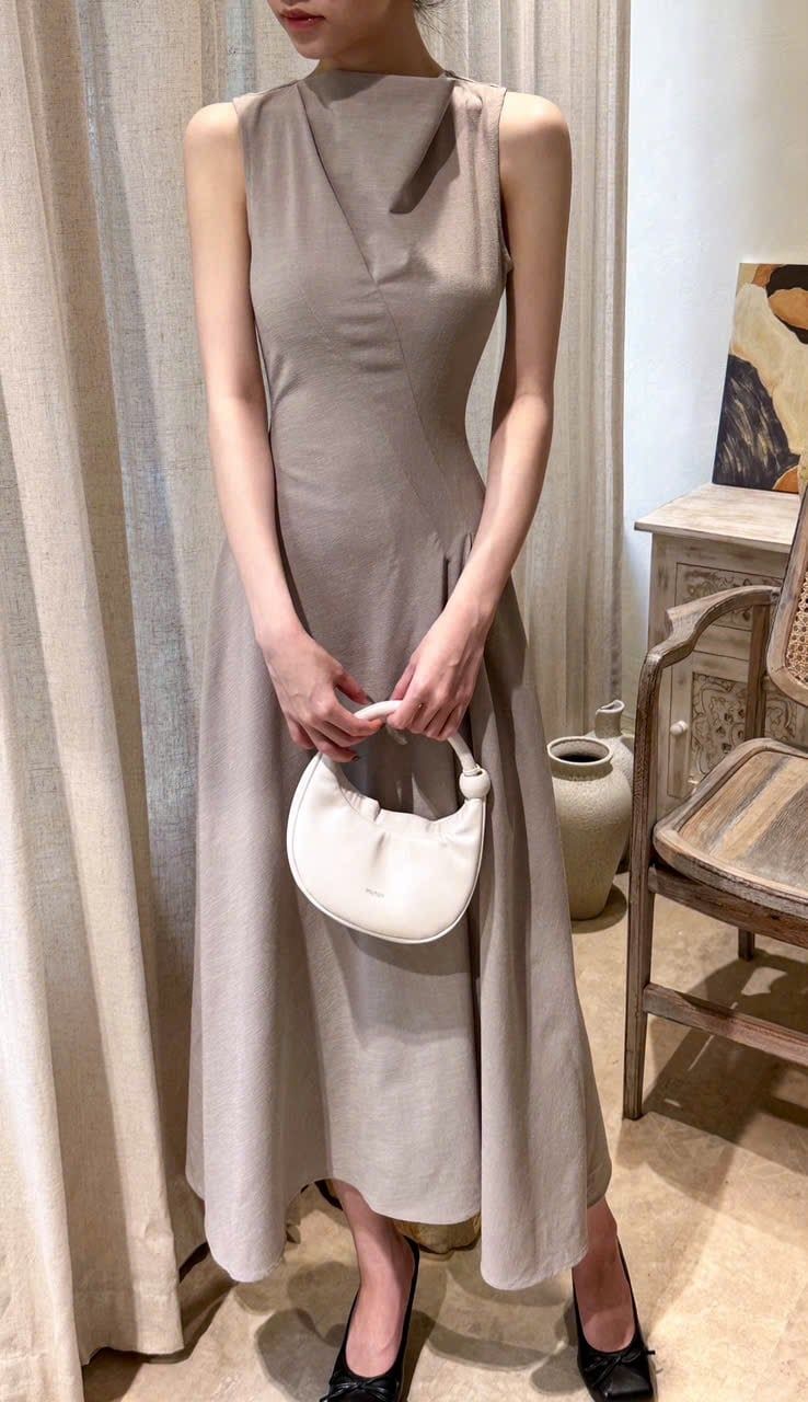 Lavish Dress - Đầm Cổ Đổ Không Tay D999