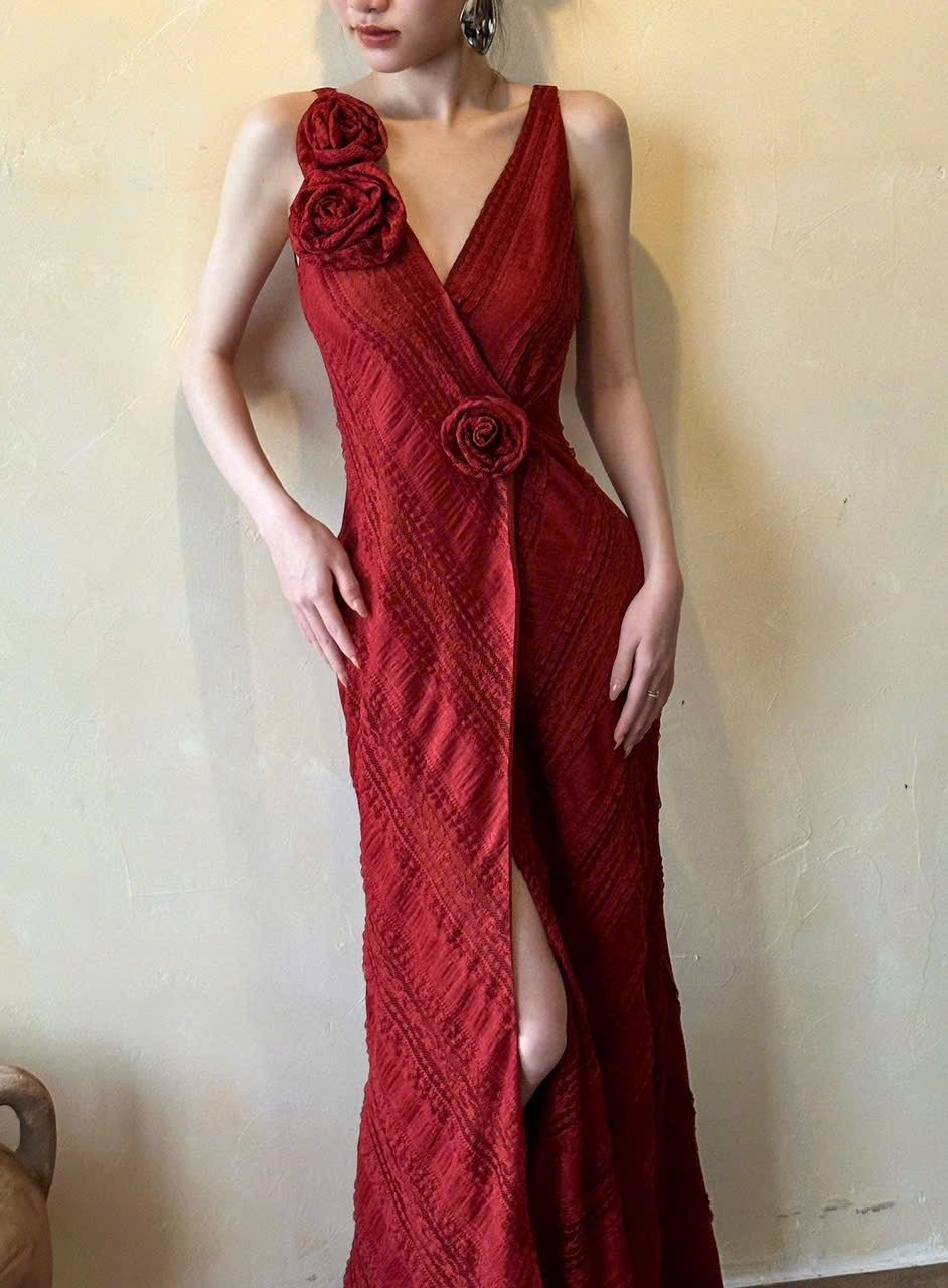 Dela Lace Dress - Đầm Cổ V Xẻ Tà V31