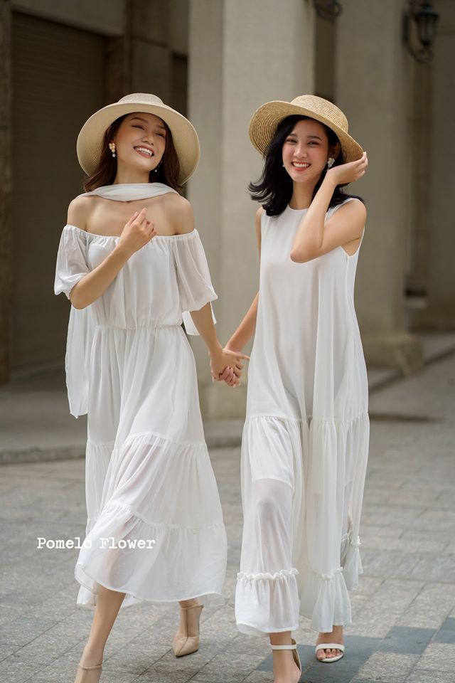 Đầm xô lụa sát nách