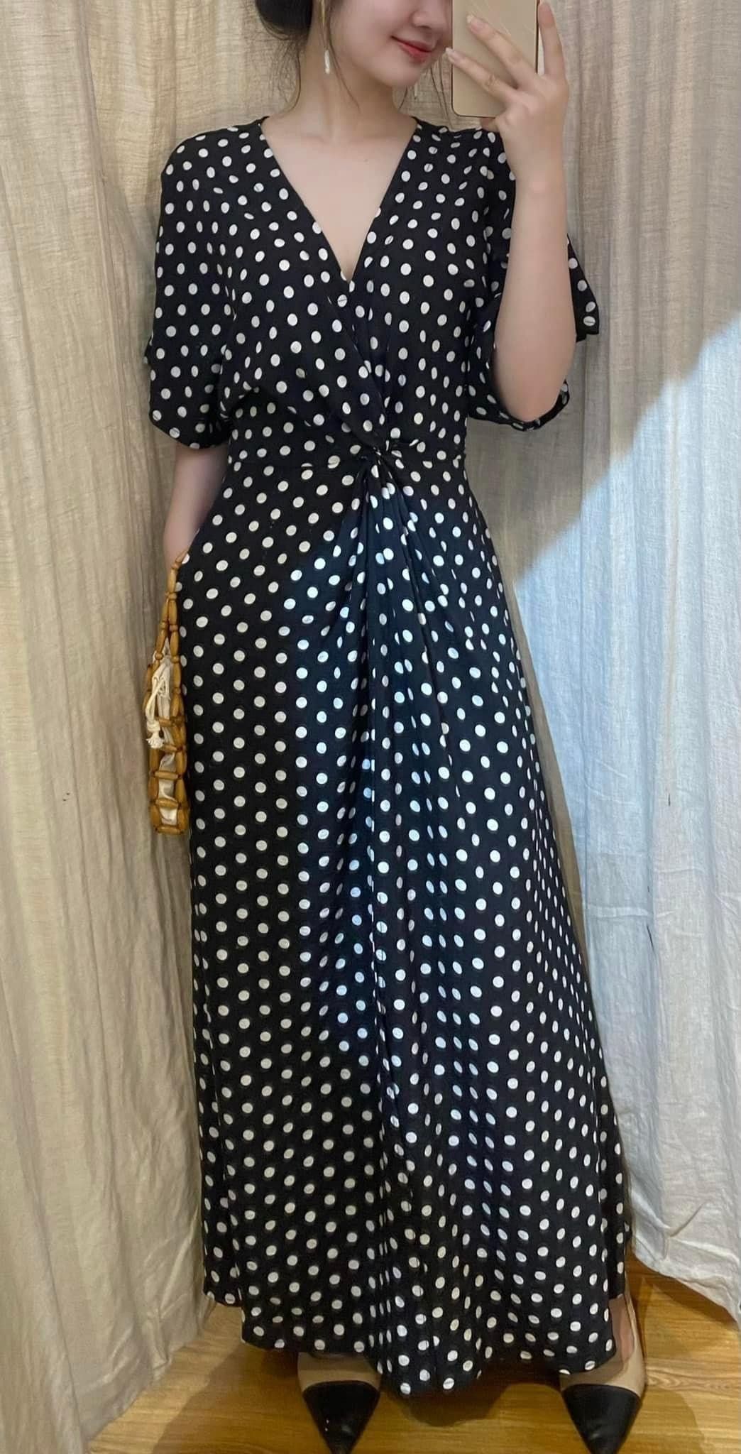 Nyla Dress - Đầm Xoắn Eo D035