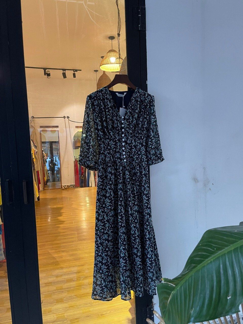 Melina Dress - Đầm voan in hoa có cúc - D01