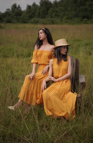 Krixi Dress - Đầm xô lụa sát nách vàng D52