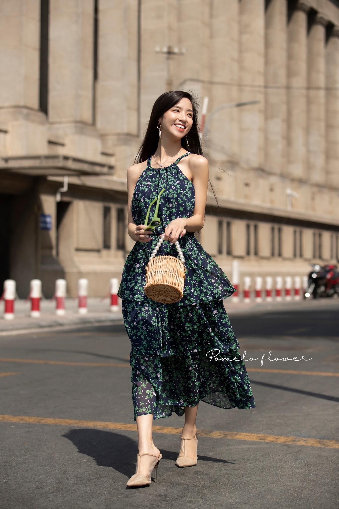 Đầm cổ yếm cột 3 tầng - in hoa D676