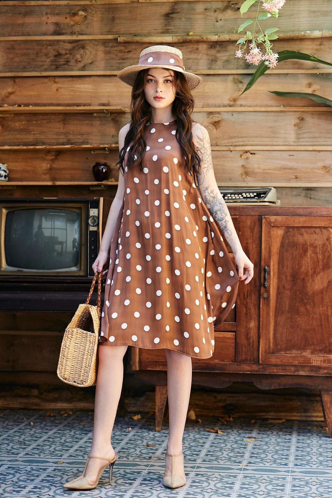 Vivian Dress - Đầm Sát Nách Hoạ Tiết Chấm Bi D932