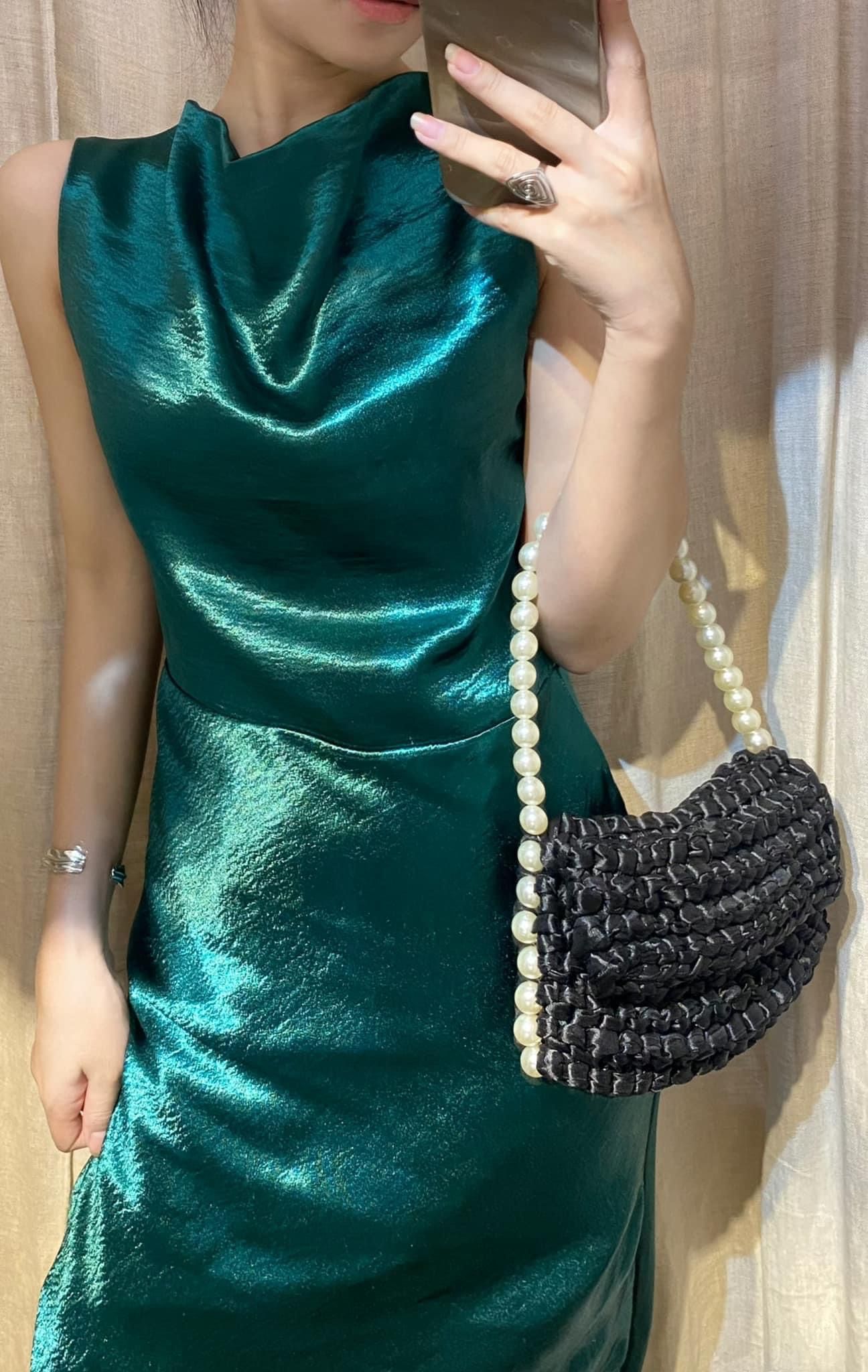 Gloria Dress - Đầm lụa cổ đổ D85