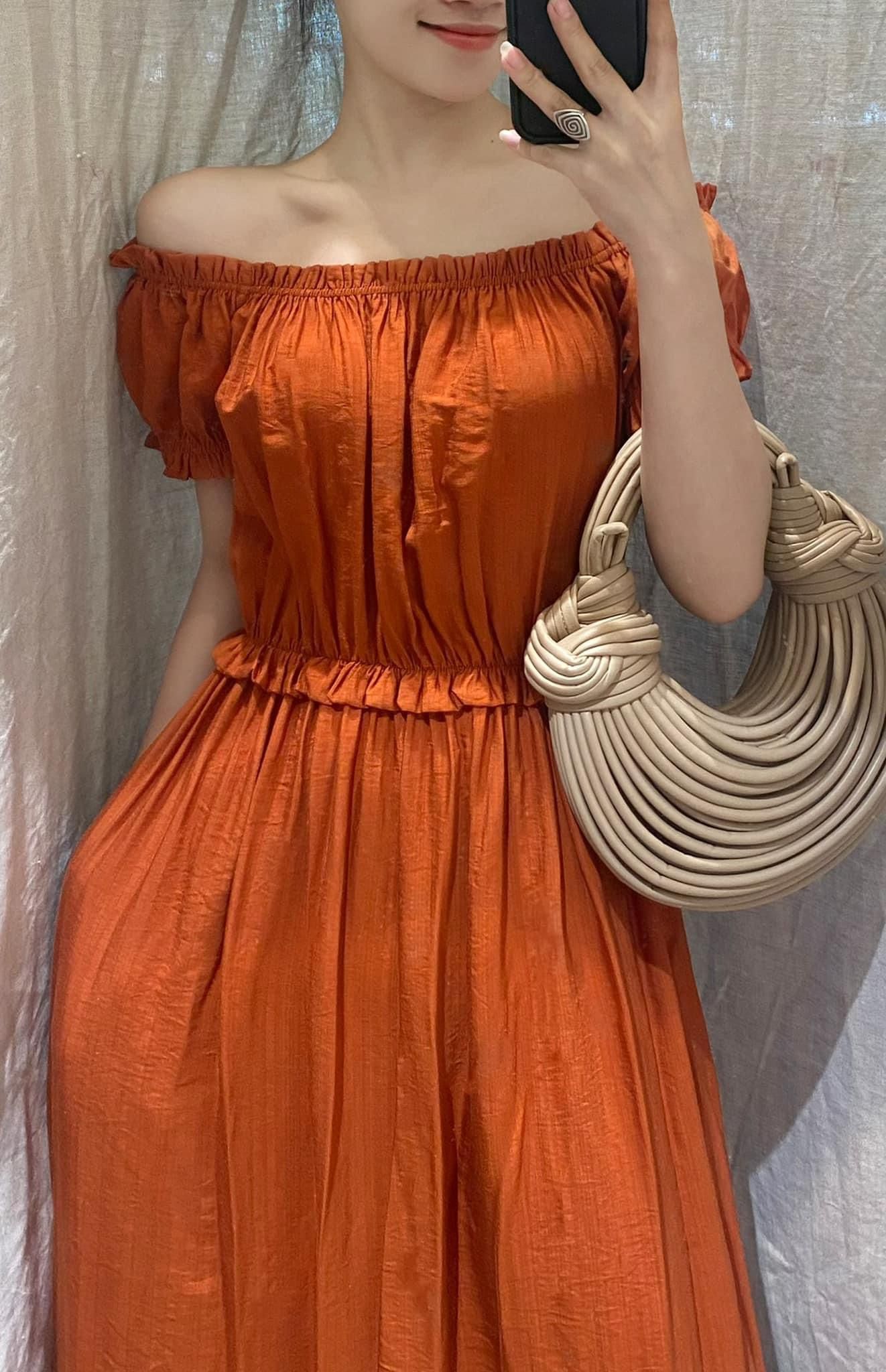 Adelyn Dress - Đầm trễ vai Đũi tơ ngắn tay D75