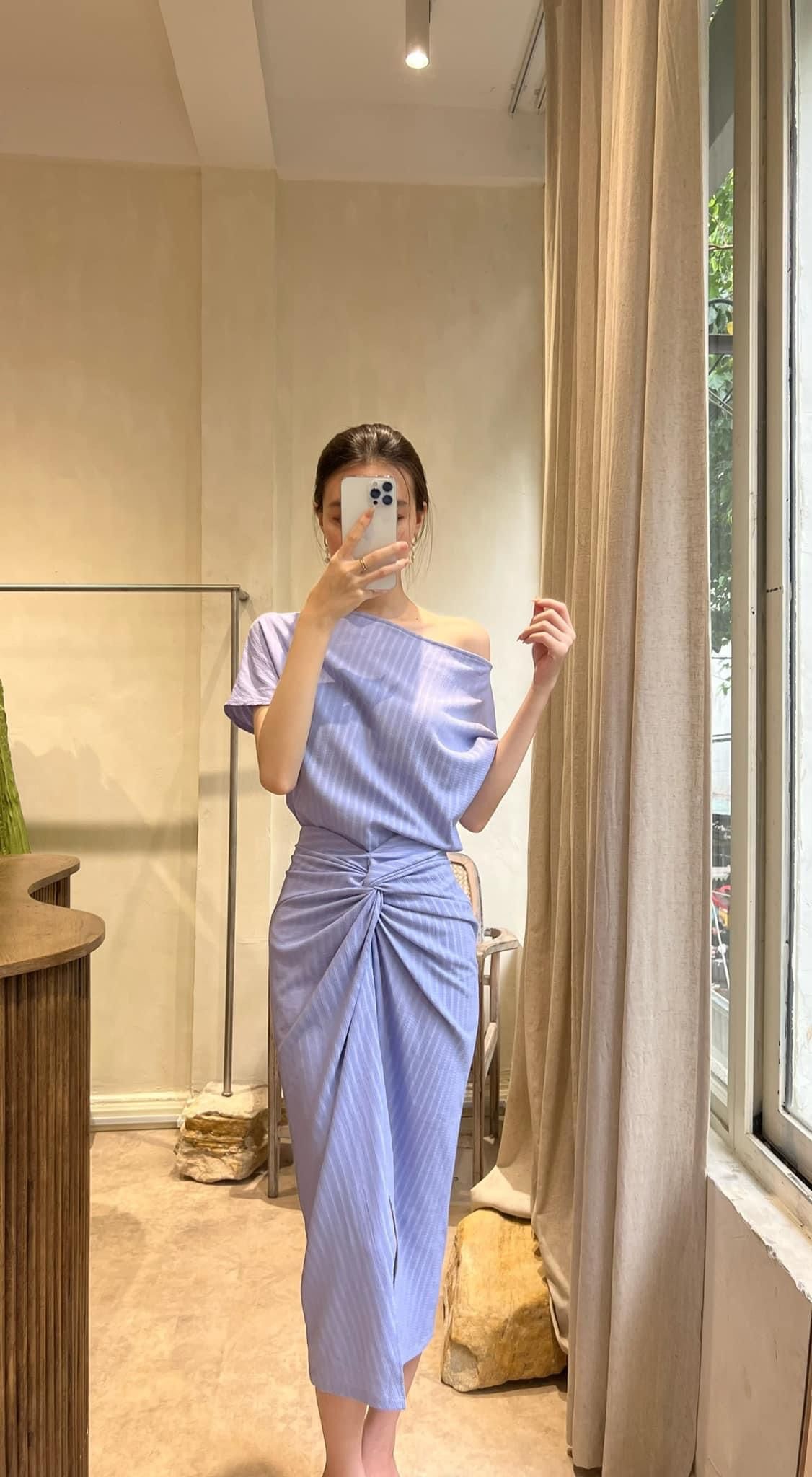 Mary Set - Set Áo Và Chân Váy Xoắn Eo L03