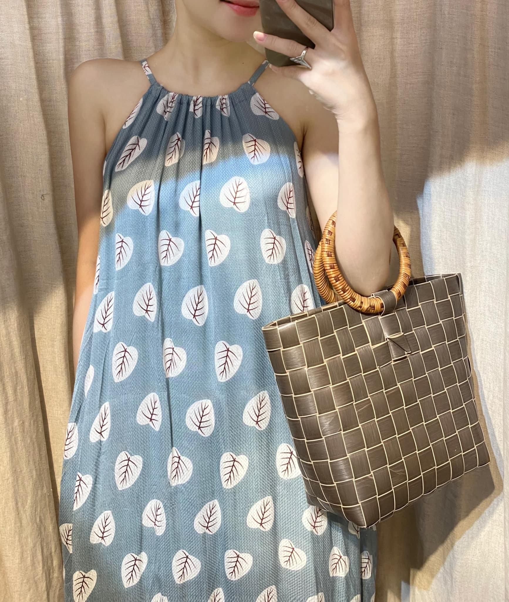 Vera Dress - Đầm cổ yếm in lá các màu - D725