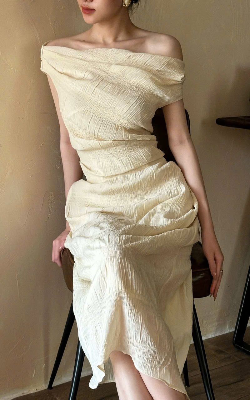 Dilys Dress - Đầm Trễ Vai Sóng Eo DR2123