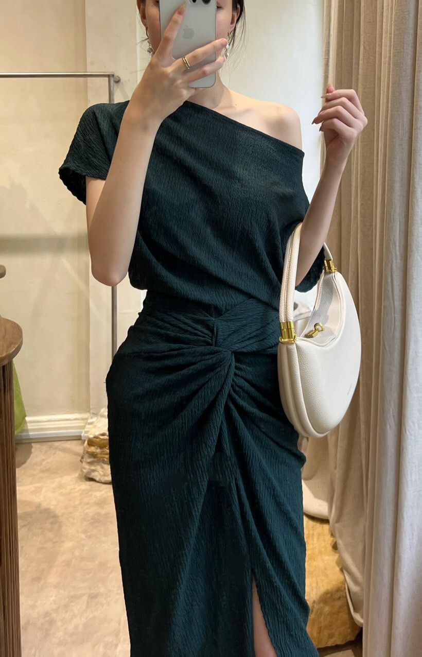 Mary Set - Set Áo Và Chân Váy Xoắn Eo L03