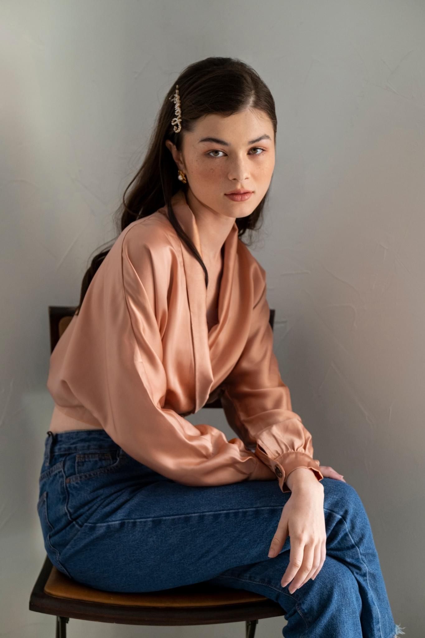 Erina Blouse - Áo tay dài đắp chéo đính nút A001