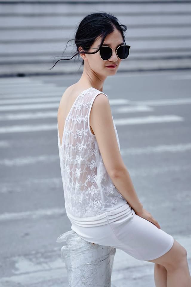 Malani Dress - Đầm suông phối ren hở lưng D327
