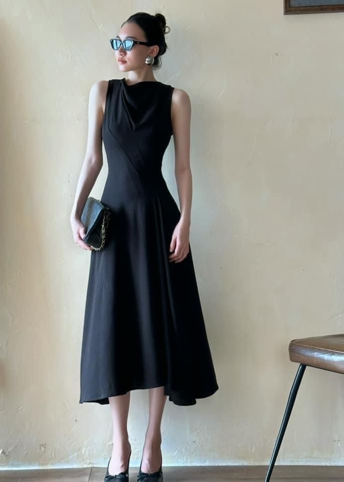 Lavish Dress - Đầm Cổ Đổ Không Tay D999