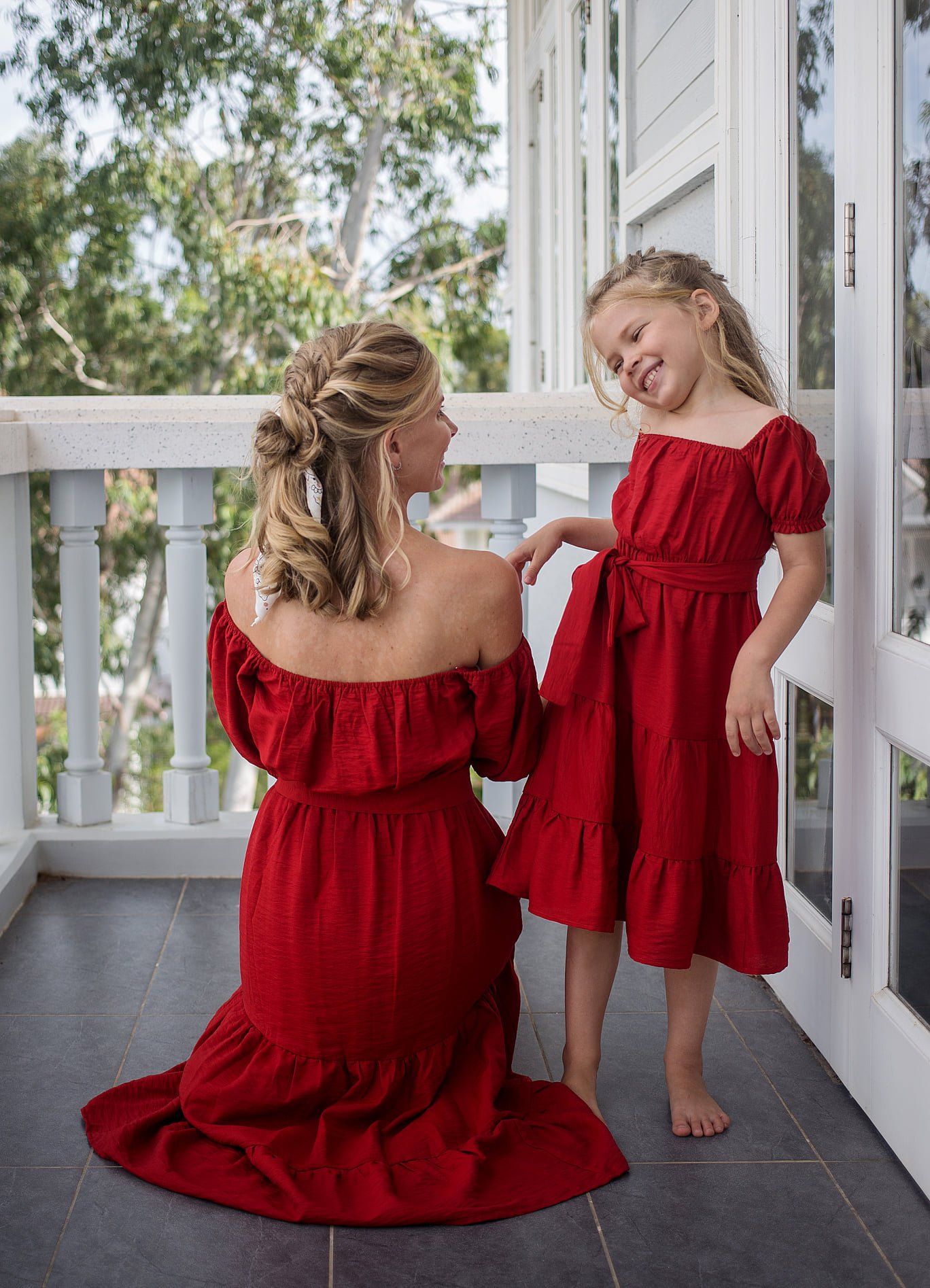 Elle Dress - Đầm trễ vai xô lụa trẻ em B17